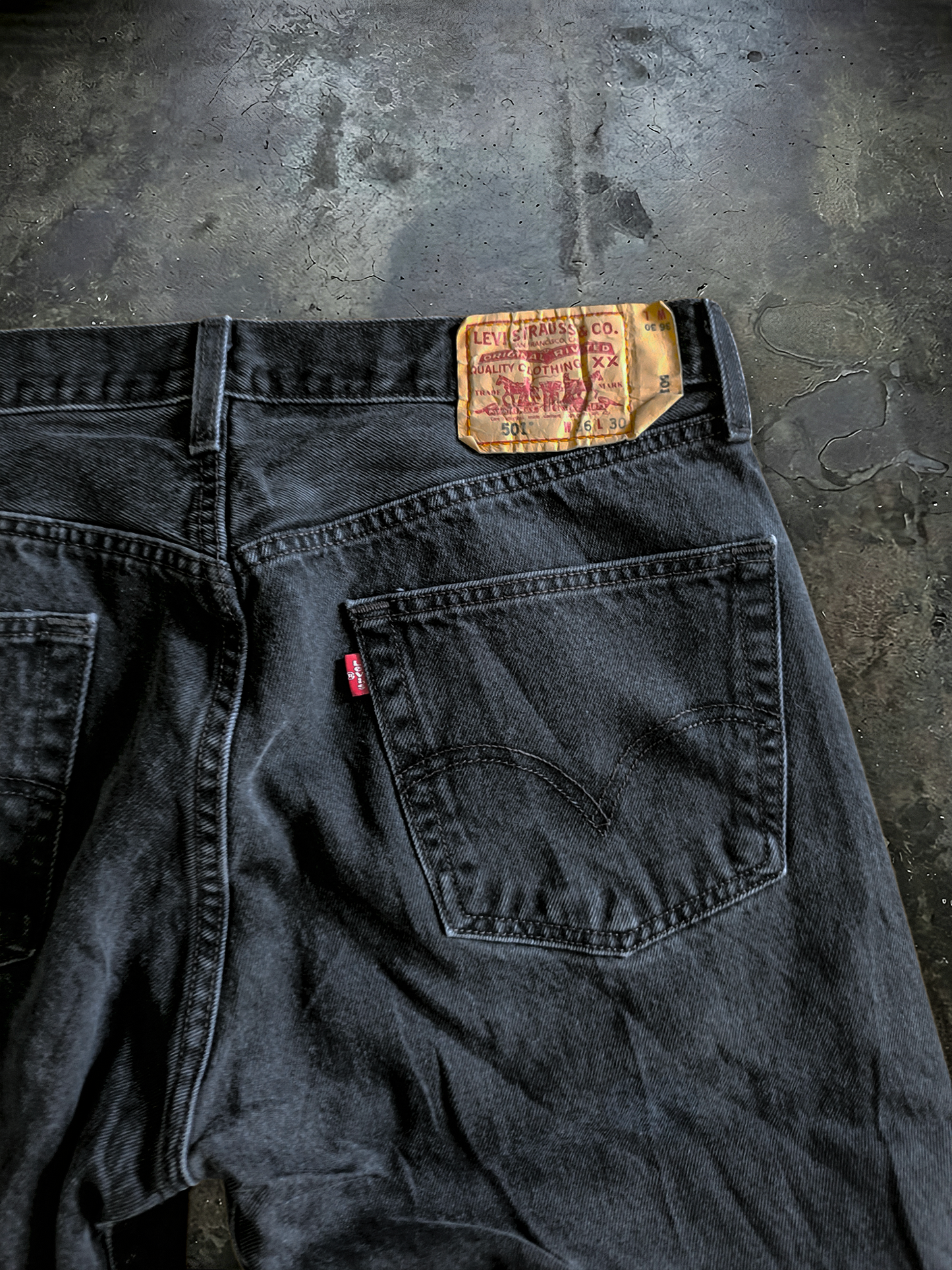 Jean Levi's ( T36/30 )