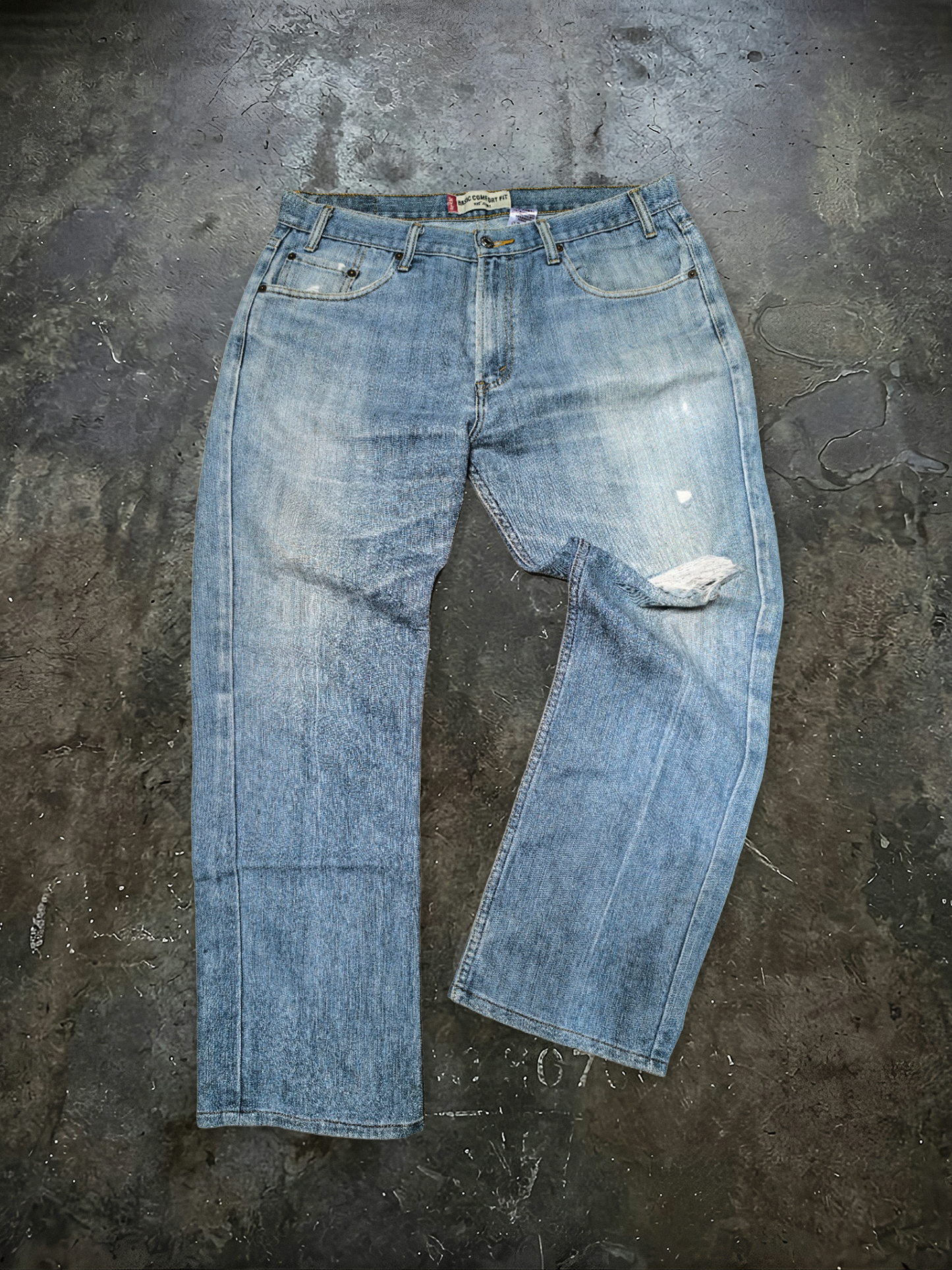 Jean Levi's (Ψ36/32)