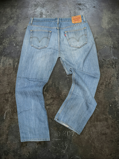 Jean Levi's (Ψ36/32)
