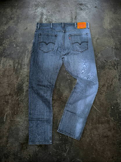 Jean Levi's ( T38/32 )