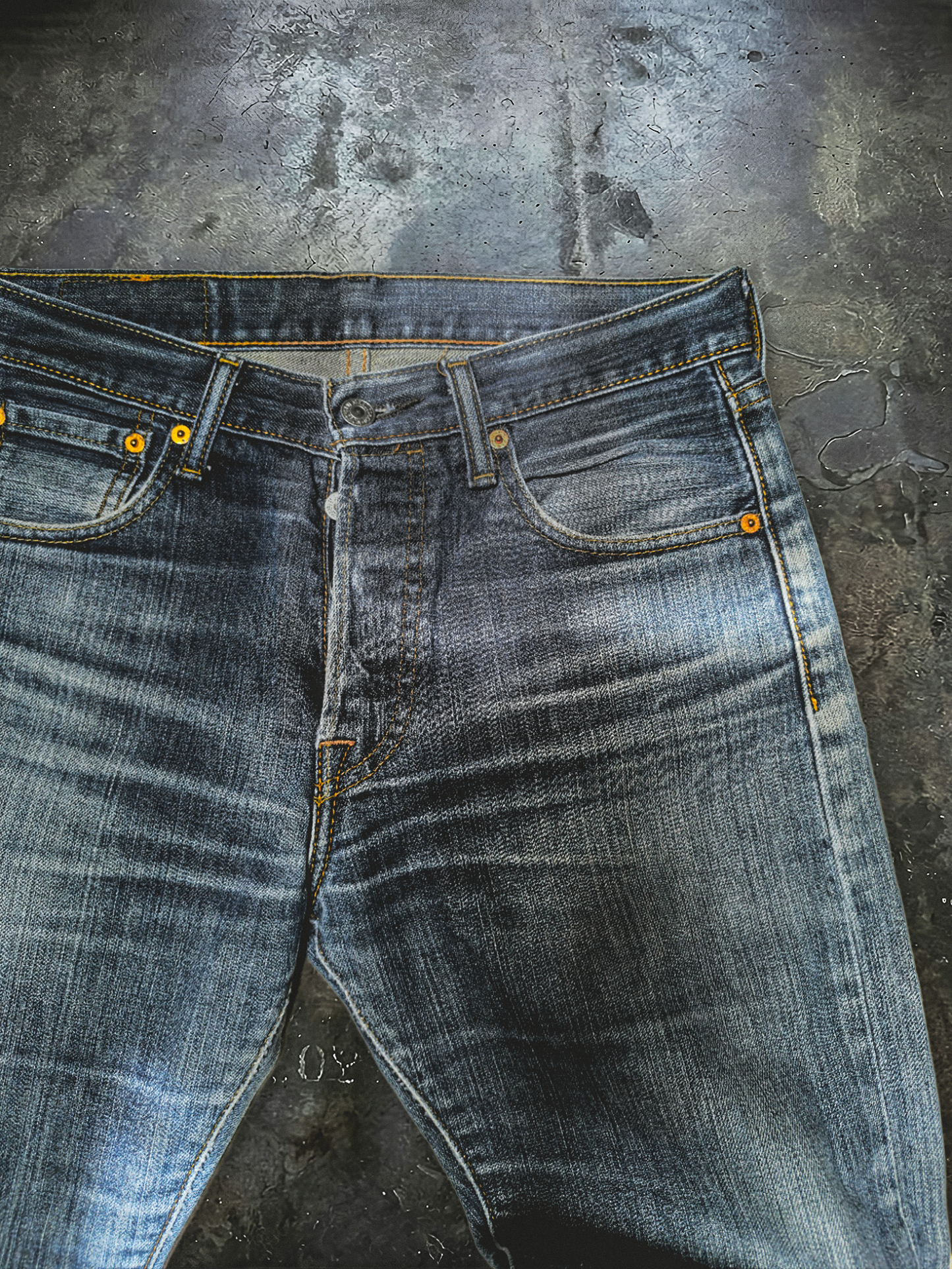 Jean Levi's ( T28/30 )