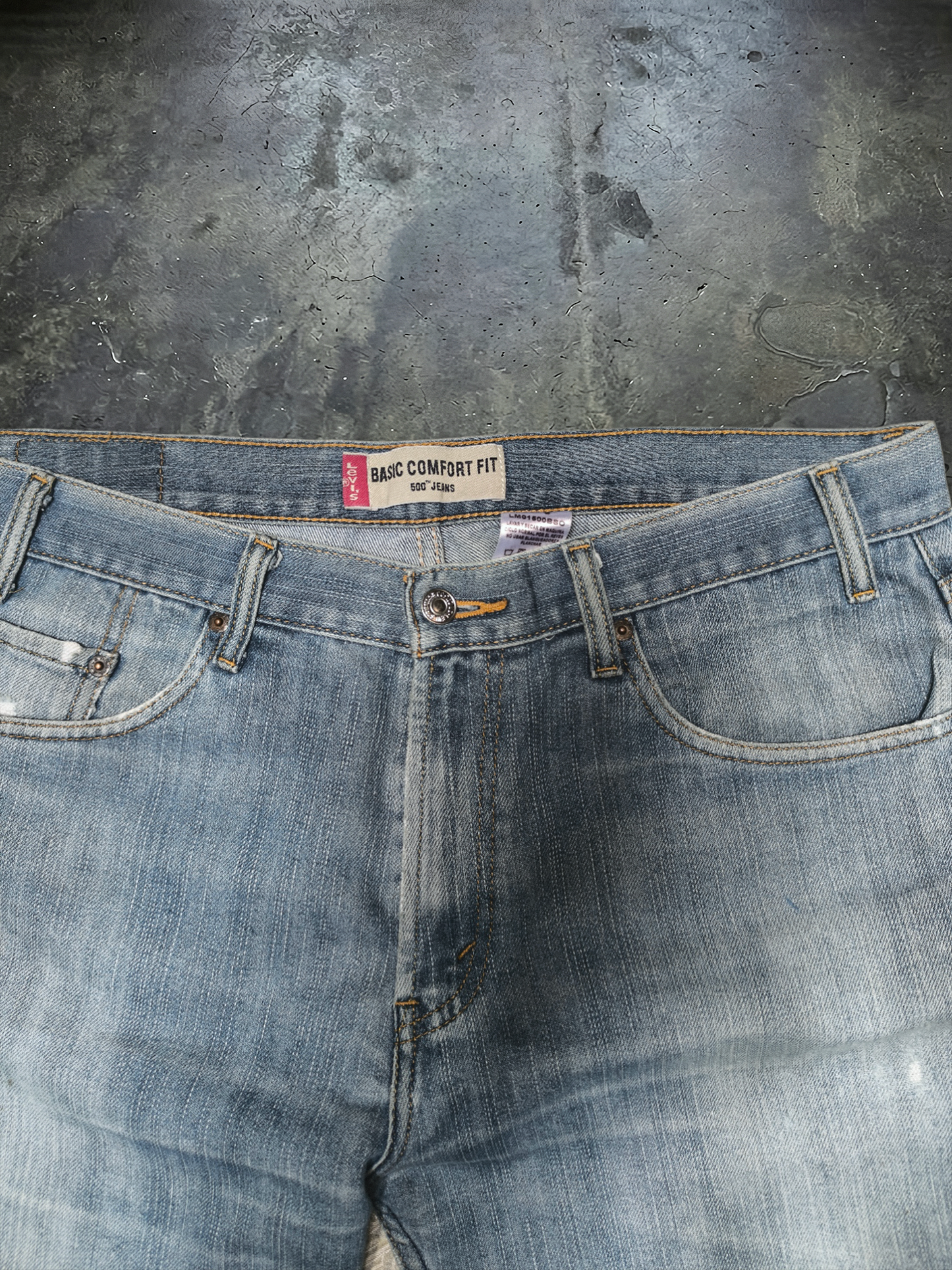 Jean Levi's (Ψ36/32)