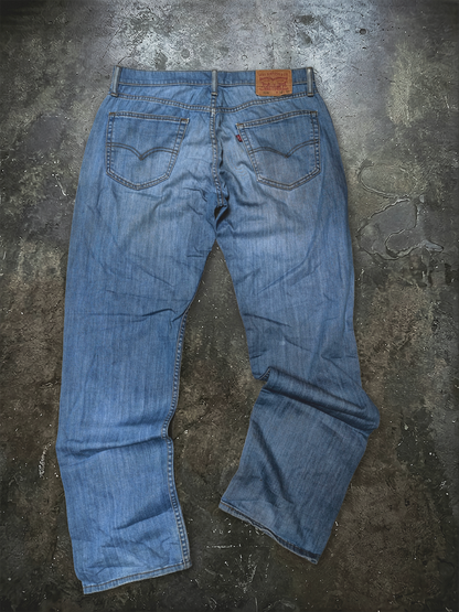 Jean Levi's ( T32/32 )
