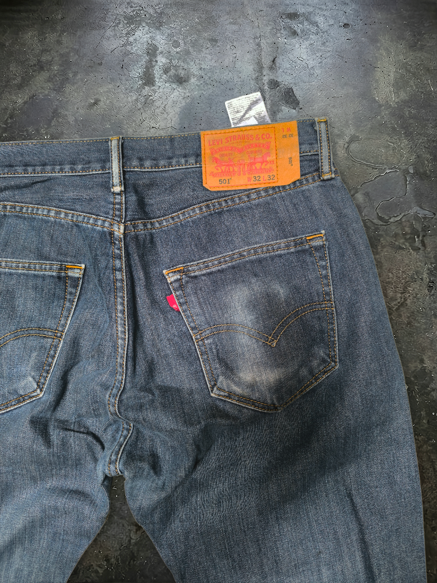 Jean Levi's ( T32/32 )