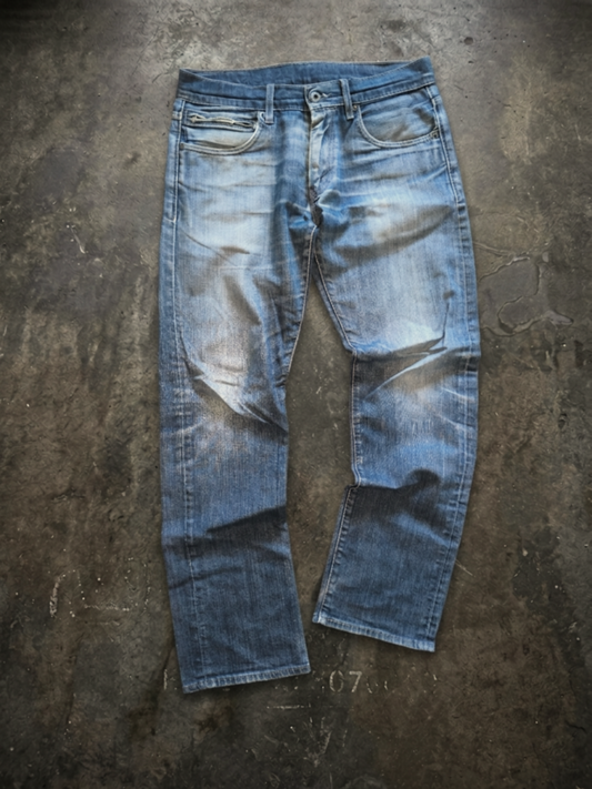 Jean Levi's (Ψ30/32)